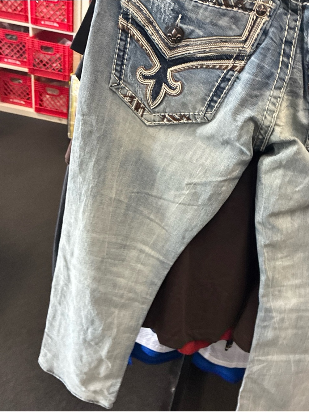 Men’s Rock Revival Distressed Jeans 👖 Pre Owned Used Sz 34 Streetwear - Picture 11 of 15
